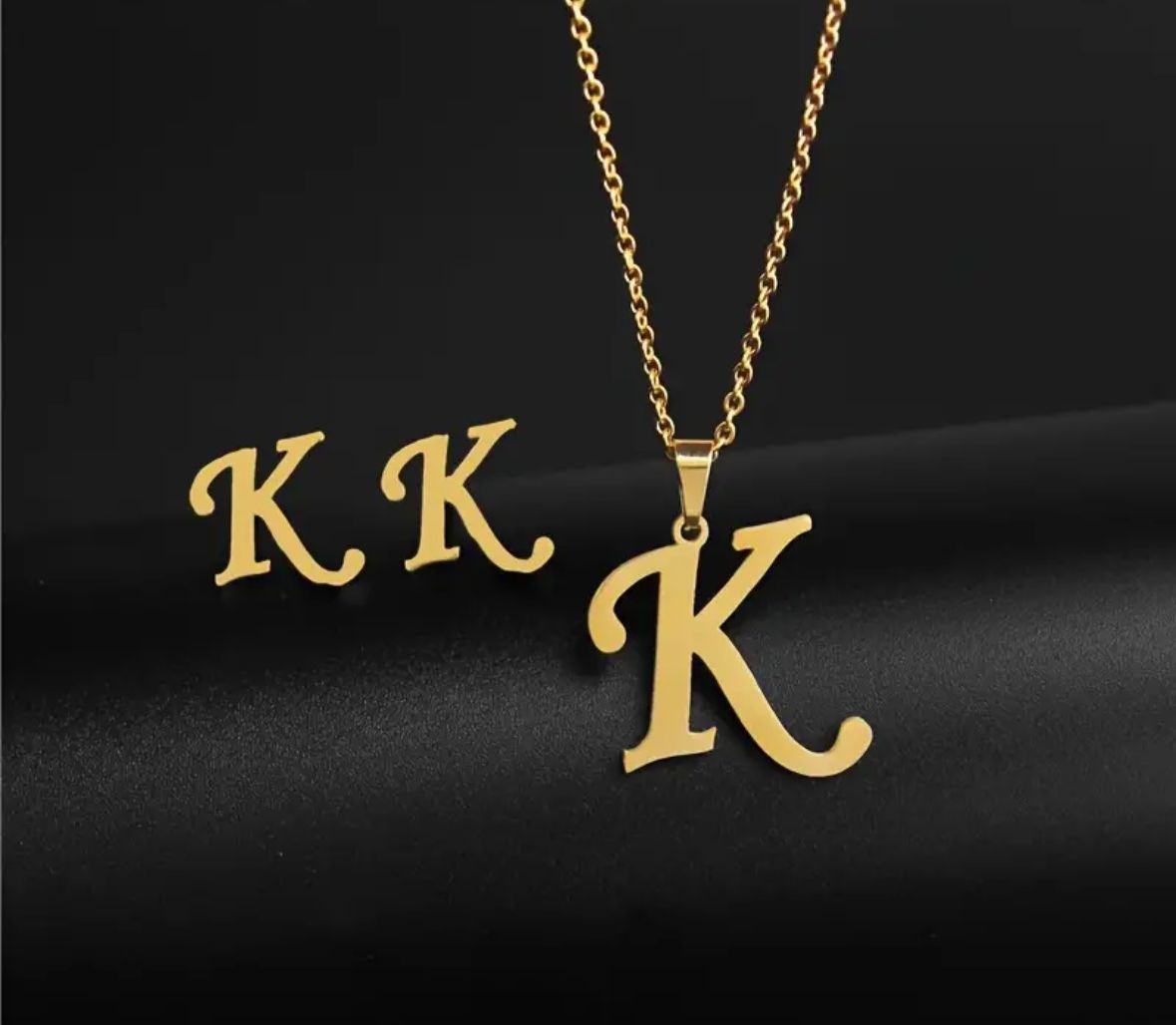 Personalized Initial Necklace - Elegant Letter Pendant in Gold