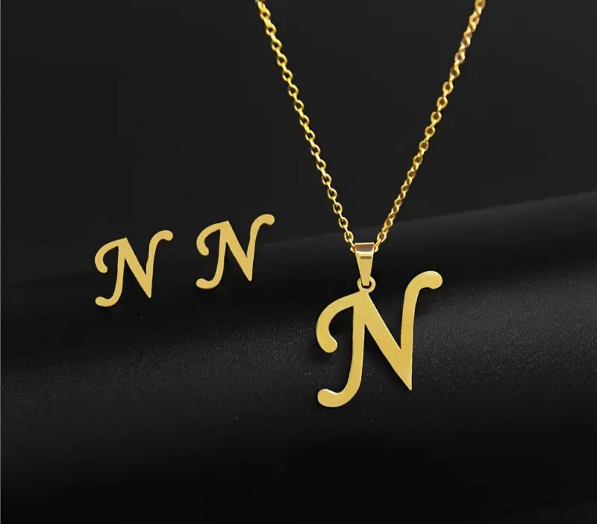 Personalized Initial Necklace - Elegant Letter Pendant in Gold