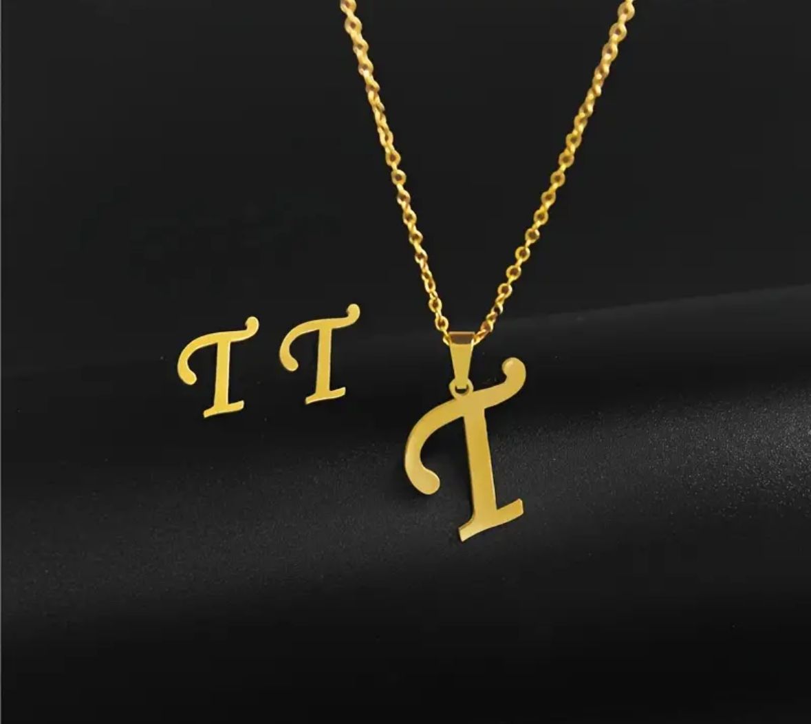 Personalized Initial Necklace - Elegant Letter Pendant in Gold