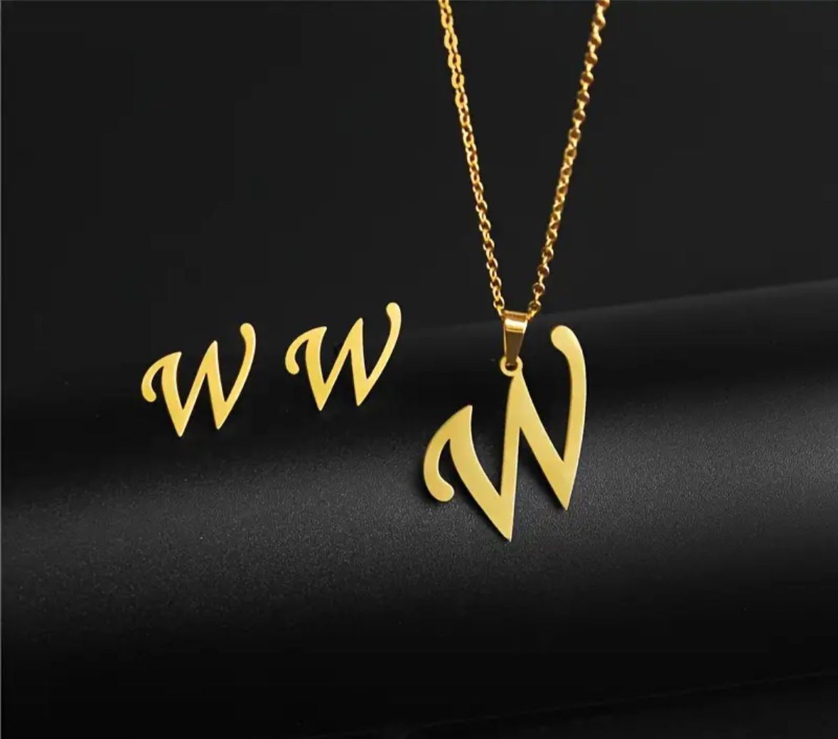 Personalized Initial Necklace - Elegant Letter Pendant in Gold