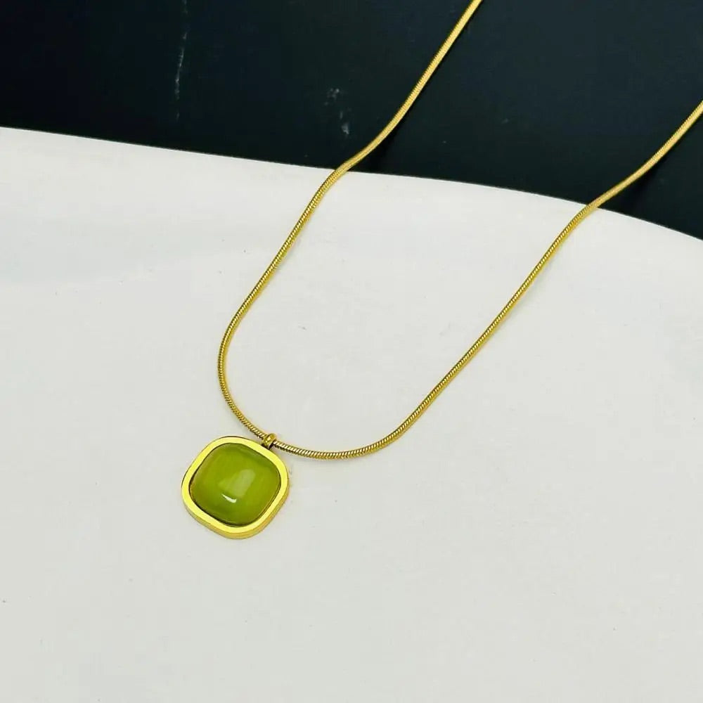 Super Elegant Necklace With light green Natural Stone And Stainless Steel Chain