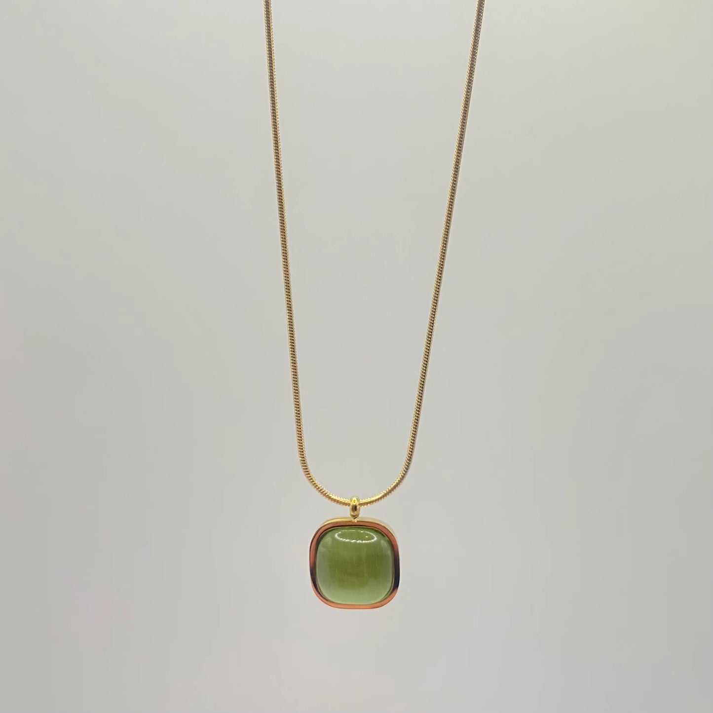 Super Elegant Necklace With light green Natural Stone And Stainless Steel Chain