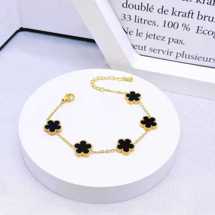 Elegant Black Clover Stainless Steel Bracelet – Gold Plated Chain