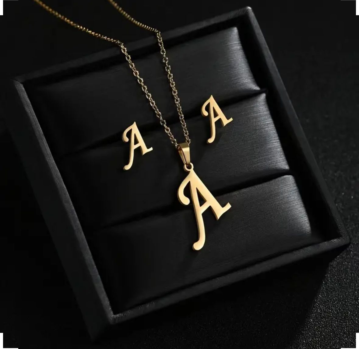 Personalized Initial Necklace - Elegant Letter Pendant in Gold